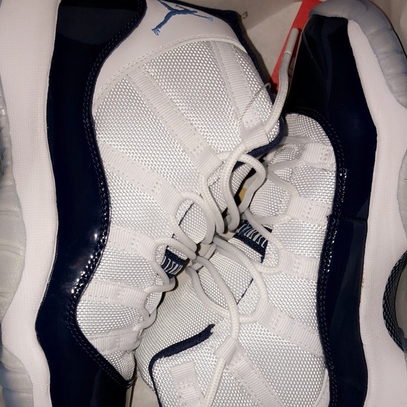 Air Jordan’s 11 Retro - Picture 2 of 3